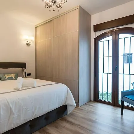 Luxurious In The Heart Of Puerto Banus Marbella
