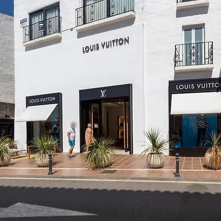 Luxurious In The Heart Of Puerto Banus Apartment Marbella