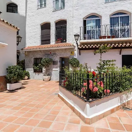 Luxurious In The Heart Of Puerto Banus Apartment