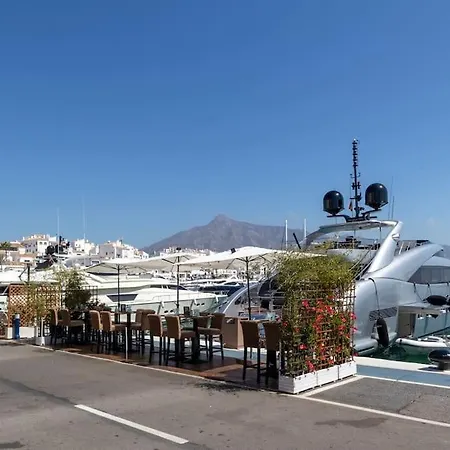 Apartment Luxurious In The Heart Of Puerto Banus